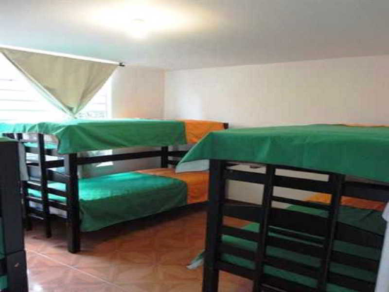 Hostal La Pinta Μπογκοτά Εξωτερικό φωτογραφία