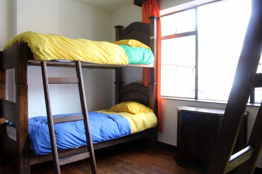 Hostal La Pinta Μπογκοτά Εξωτερικό φωτογραφία