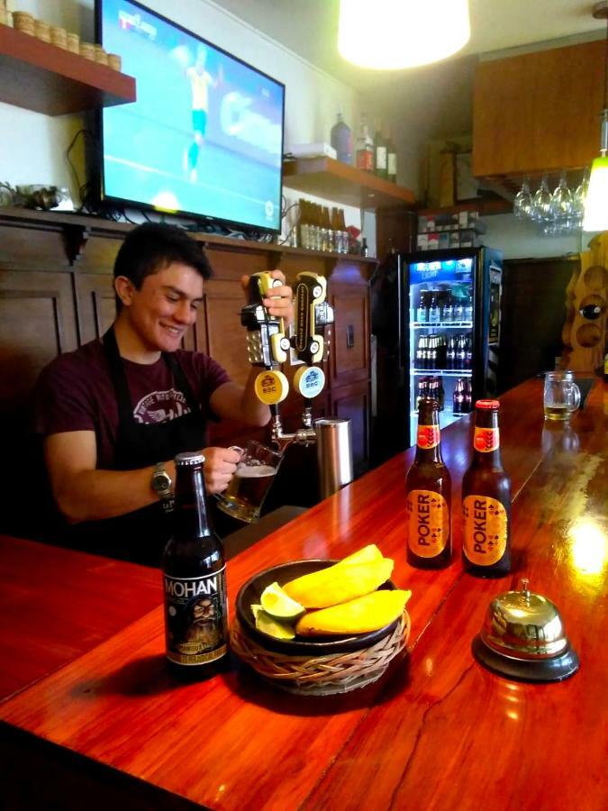 Hostal La Pinta Μπογκοτά Εξωτερικό φωτογραφία