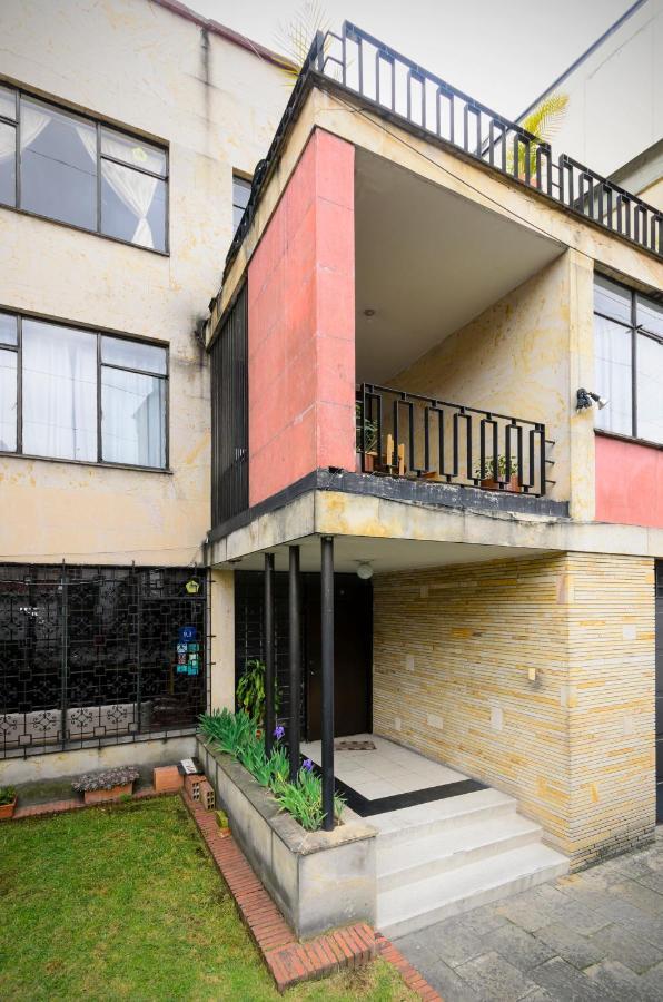 Hostal La Pinta Μπογκοτά Εξωτερικό φωτογραφία
