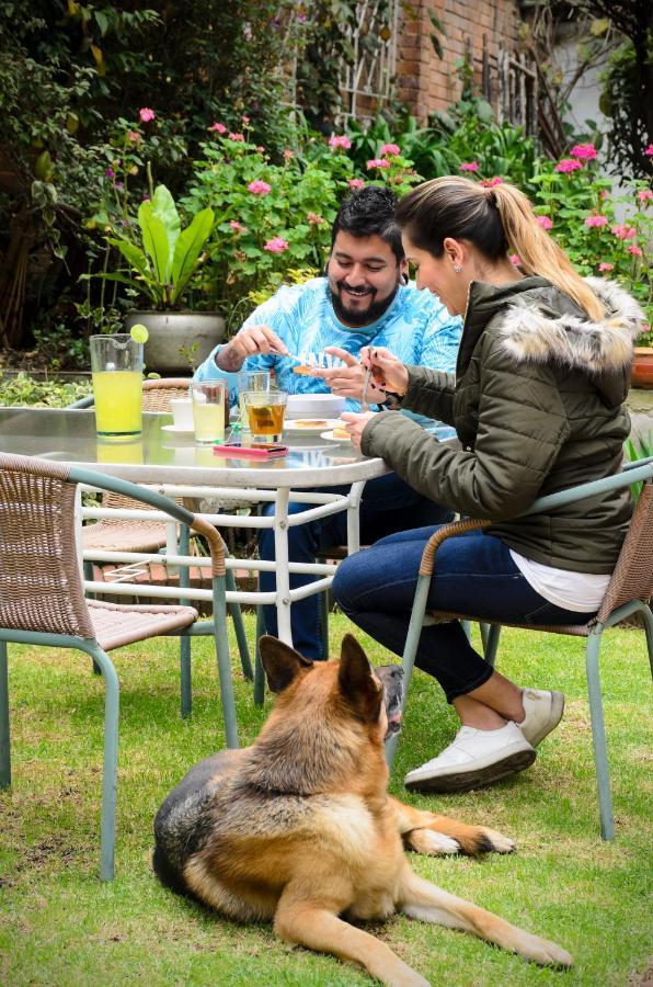 Hostal La Pinta Μπογκοτά Εξωτερικό φωτογραφία